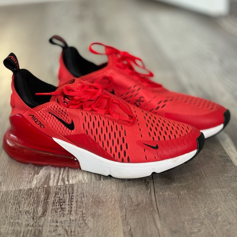 NIKE Airmax 270- RED